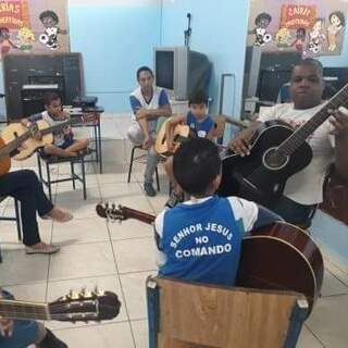  Associação Amor em Cristo