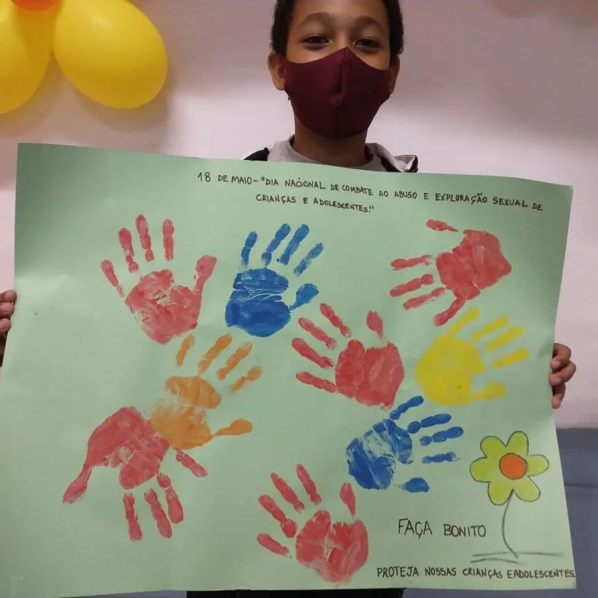 Atividades de apoio pedagógico e oficinas de artes Associação Amor em Cristo